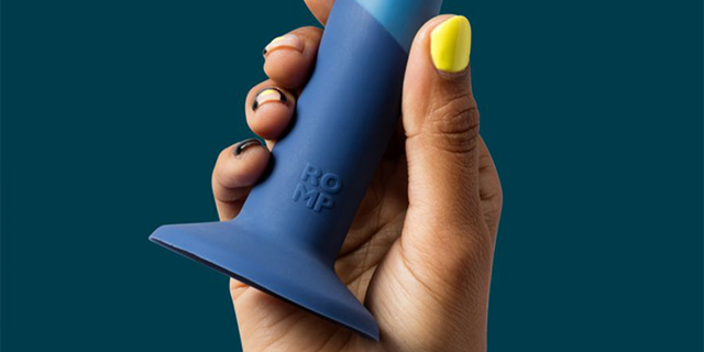 Guide: Slik bruker du en dildo med sugekopp!