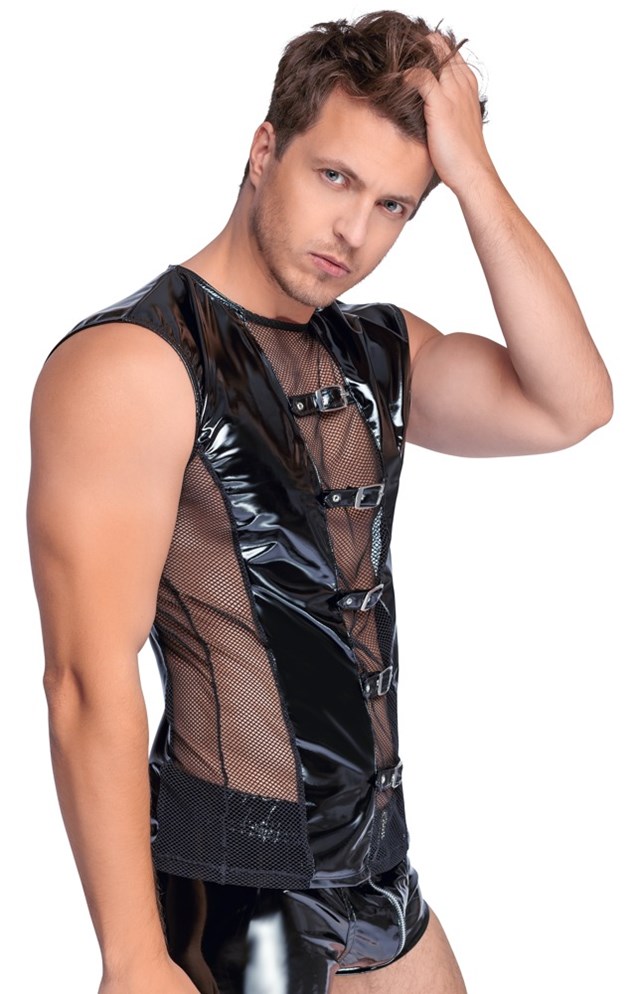 Sleeveless shirt