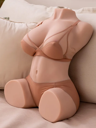 Dania Vibrating Sex Doll 19,5 Kg
