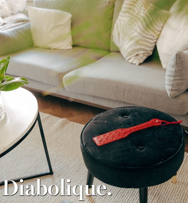 Diabolique Dark Red - Paddle
