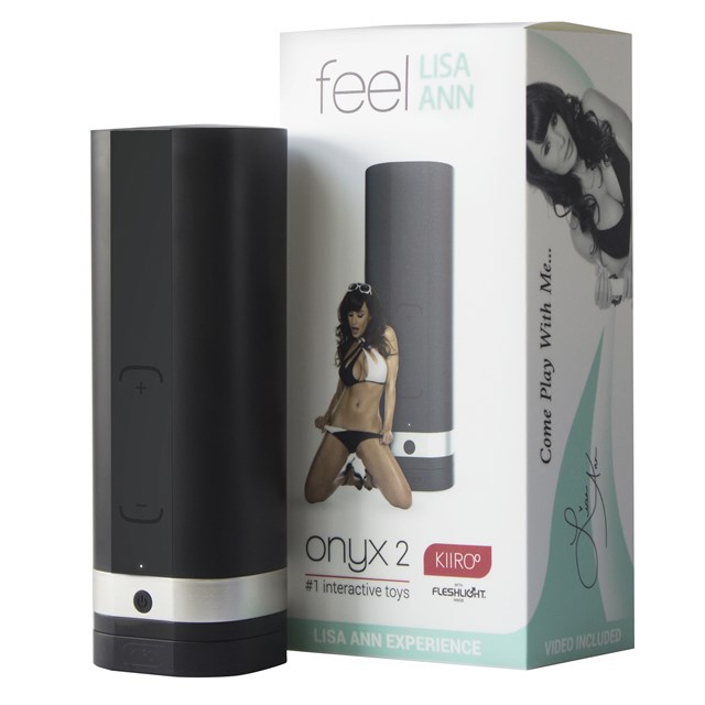 ONYX 2 Plus MASTURBATOR - Lisa Ann