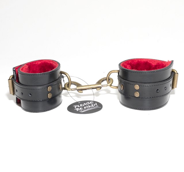 Fur Wrist Cuffs Black/Red