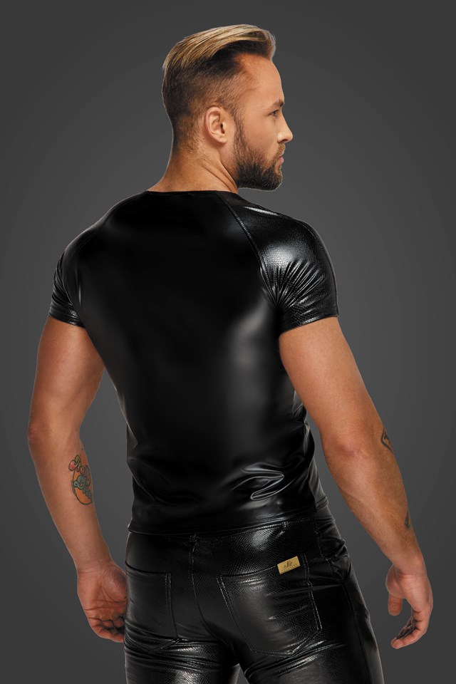 H070 Wetlook t-shirt with snake wetlook sleeves