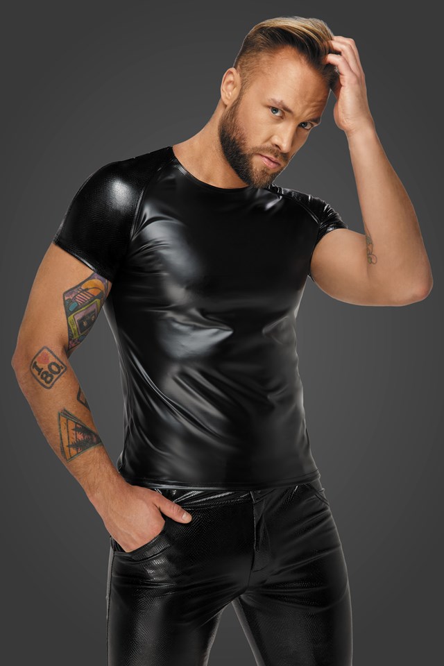 H070 Wetlook t-shirt with snake wetlook sleeves