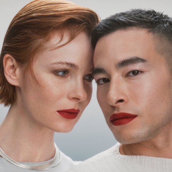 LELO LIPSTICK HOT AF