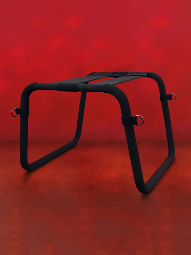 Majestic Mount Cuff-Ready Queening & Positioning Stool