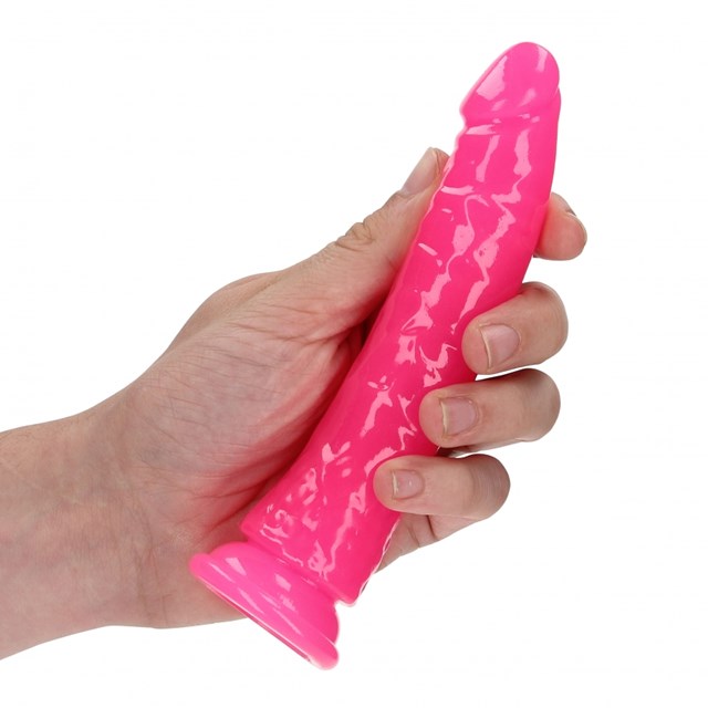 Slim Realistic Dildo with Suction Cup - Glow in the Dark 15,5 cm