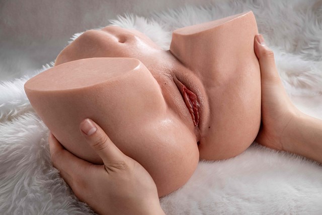 Ultra-Realistic Silicone Doll - Gia 6.7kg